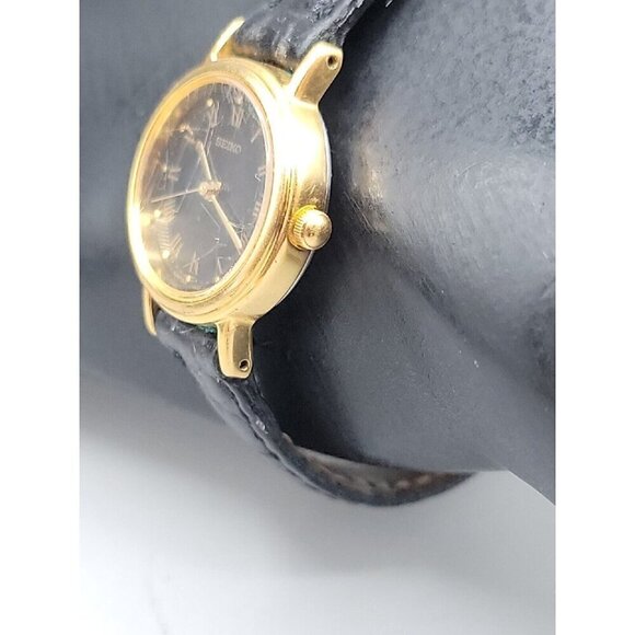 Vintage Seiko Ladies Quartz Watch V401-1409 Black Dial & 7\